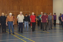 Humppaa..Miehet vasenjalka ensin taakse ja siitä se lähtee...

Nämä tanssiharjoitukset oli 6.3.2014